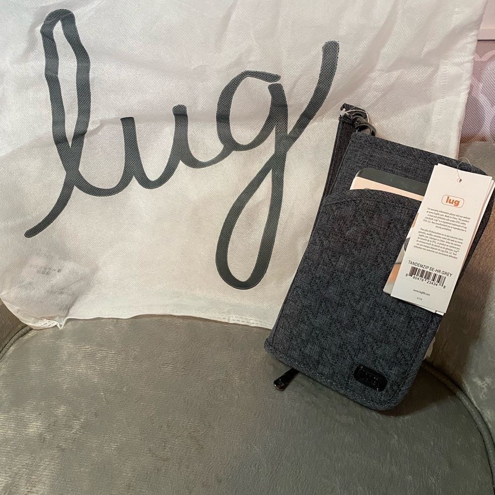 Lug wallet